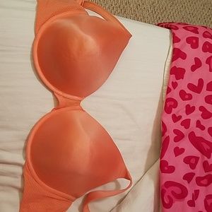 LIKE NEW BRA!